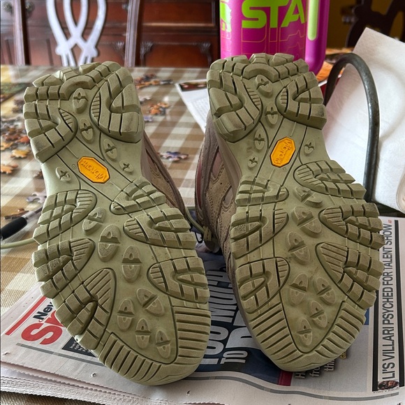 Merrell Beige and Green Hiking Boots - Picture 8 of 8